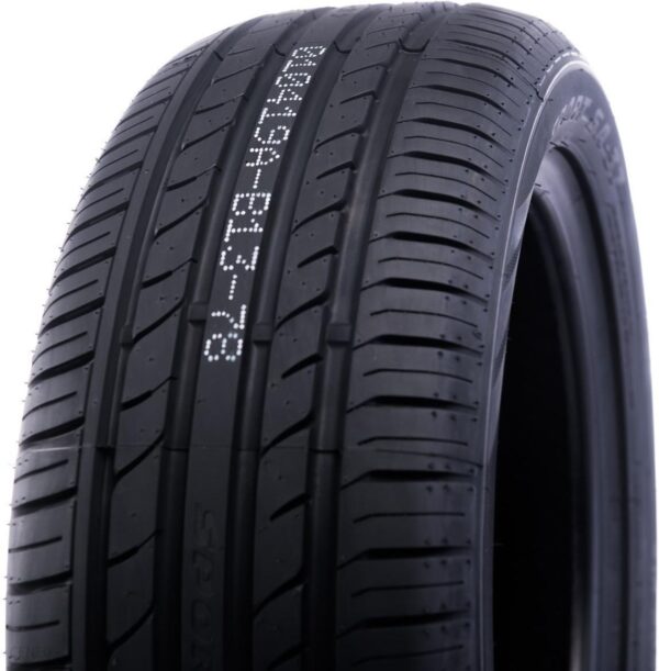 Goodride SA37 245/40 R19 94Y 4