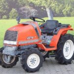 Kubota model A-15 ASTE 4WD 15KM traktor japoński