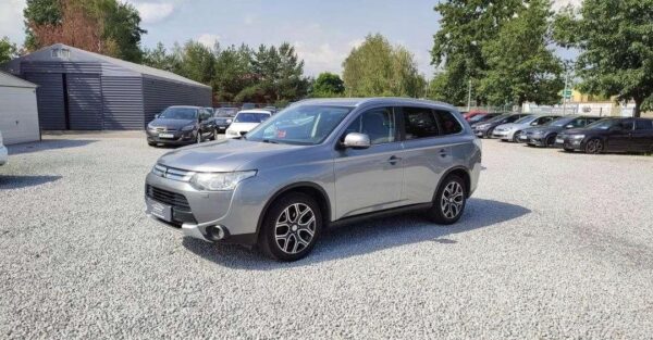 Mitsubishi Outlander Mitsubishi Outlander Sal...