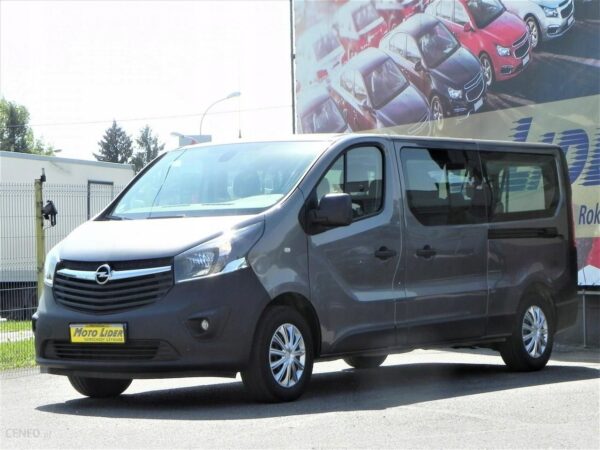 Opel Vivaro 9 miejsc