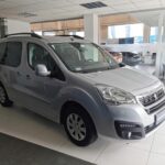 Peugeot Partner Polski salon Hak Roletki okien Czu