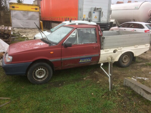 POLONEZ TRUCK 1