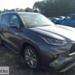 Toyota Highlander III HYBRID PLATINUM