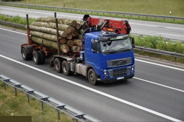 Volvo FH 16 700 6X4 Loglift 281s do drewna dłużycy