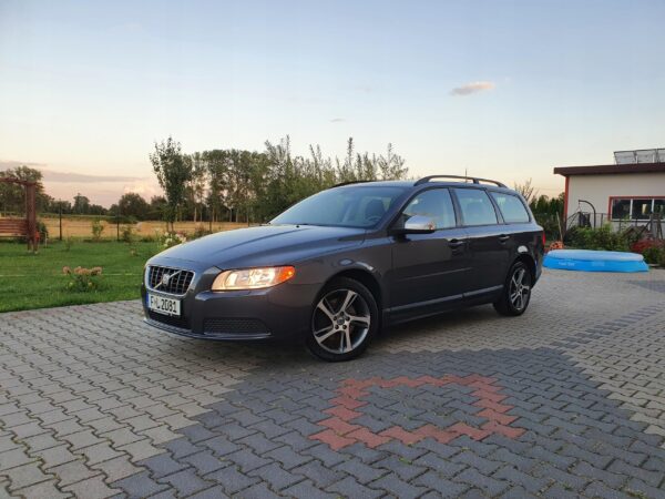 VOLVO V70 III 2.5 T 200 KM MANUAL SUPER STAN